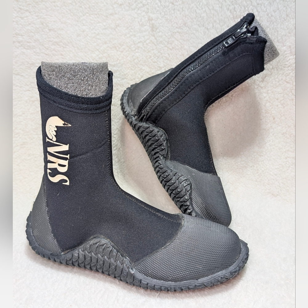 NRS Tread 3 Wetshoes River Boots Sz 5 Black neoprene Surf Wading Fishing Rafting